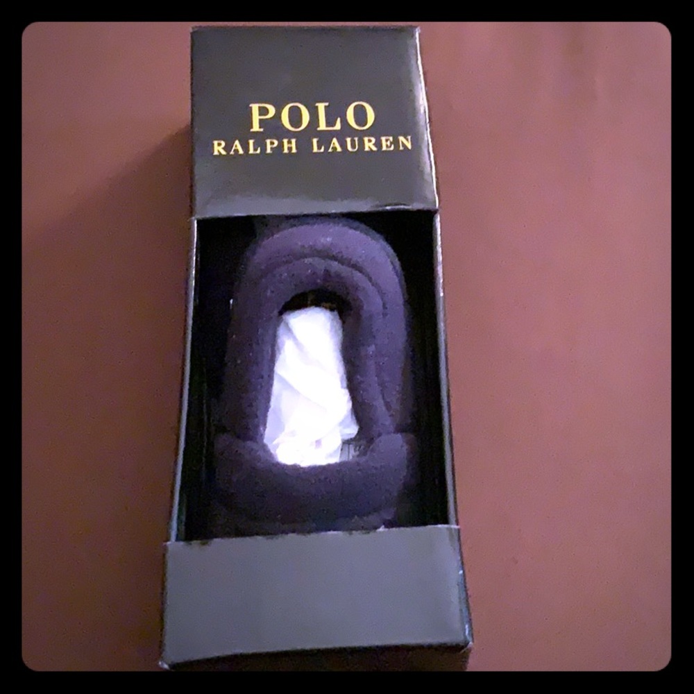 Boys warm, cozy bed slippers.